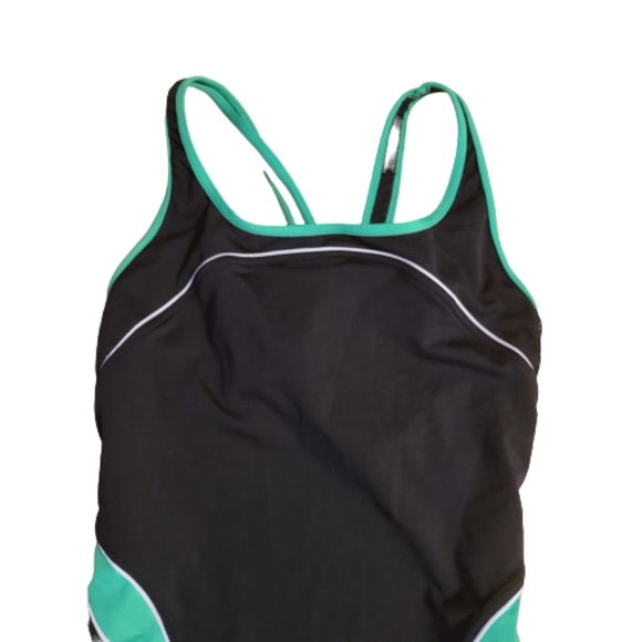 *Speedo Solid Flyback Training Suit Onepiece - Speedo Endurance+ - Picture 4 of 6